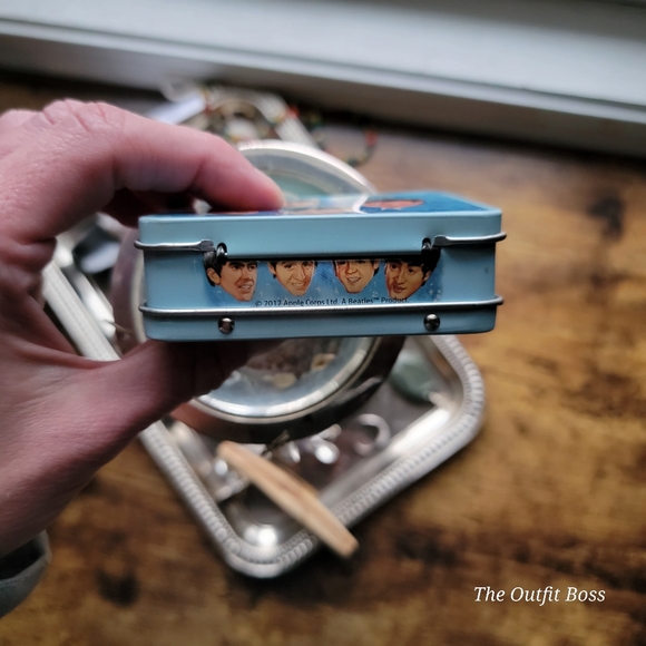 The Beatles Mini Tin Lunchbox - Picture 4 of 9